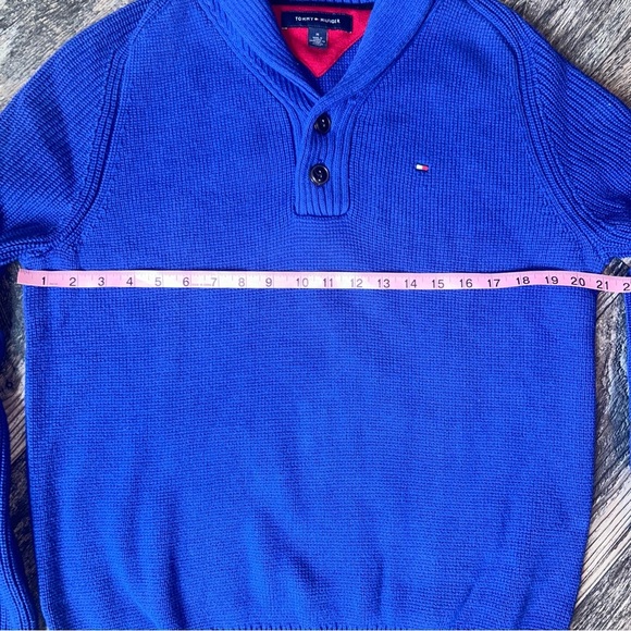 Like New Tommy Hilfiger Men's High Neck Pullover Blue Sweater Size Medium - Picture 4 of 7